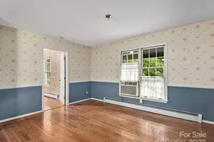 19 Bakers Acres Ln, Leicester, NC 28748 - Photo 8