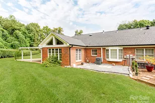 2207 Windsor Woods Dr, Gastonia, NC 28054 - Photo 32