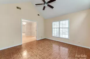 2207 Windsor Woods Dr, Gastonia, NC 28054 - Photo 10