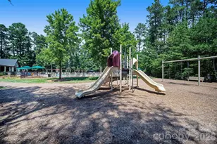 7924 Fairmeadows Dr, Charlotte, NC 28269 - Photo 48