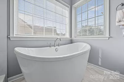 7924 Fairmeadows Drive, Charlotte, NC 28269 - Photo 28