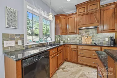 7924 Fairmeadows Drive, Charlotte, NC 28269 - Photo 14