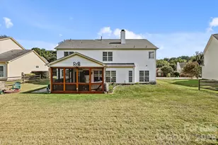 7924 Fairmeadows Dr, Charlotte, NC 28269 - Photo 38