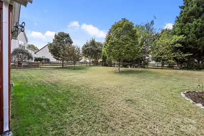 7924 Fairmeadows Drive, Charlotte, NC 28269 - Photo 40