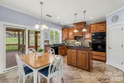 7924 Fairmeadows Drive, Charlotte, NC 28269 - Photo 8