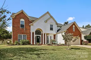 7924 Fairmeadows Dr, Charlotte, NC 28269 - Photo 1