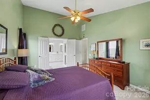 7924 Fairmeadows Dr, Charlotte, NC 28269 - Photo 20