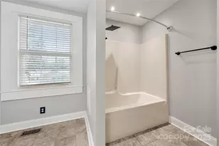 215 W D St, Newton, NC 28658 - Photo 40