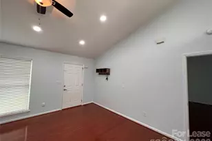 5312 Rea Rd, Charlotte, NC 28226 - Photo 6