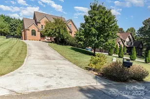 6075 Willow Farm Dr, Denver, NC 28037 - Photo 2