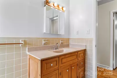 5325 US 70 Highway W, Marion, NC 28752 - Photo 16