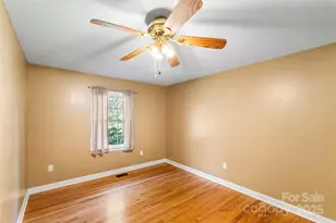 5325 US 70 Hwy W, Marion, NC 28752 - Photo 14