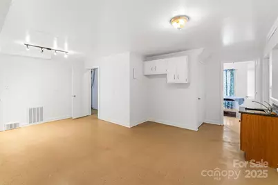 5325 US 70 Highway W, Marion, NC 28752 - Photo 22