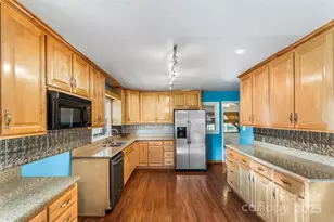 5325 US 70 Hwy W, Marion, NC 28752 - Photo 8