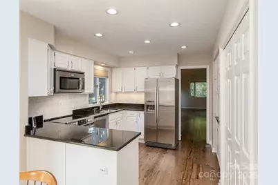 405 Wild Oak Lane, Hendersonville, NC 28791 - Photo 8
