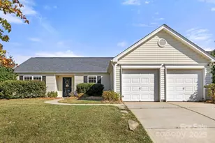 1010 Glen Hollow Dr, Indian Trail, NC 28079 - Photo 2