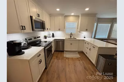 7901 Saddleview Court, Charlotte, NC 28105 - Photo 4