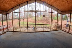 510 4th Ave NE, Conover, NC 28613 - Photo 8