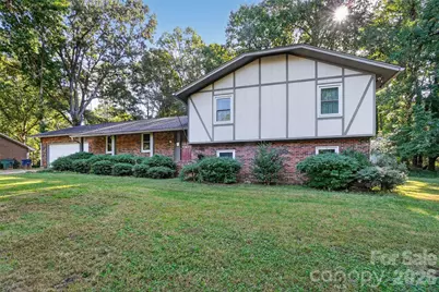 510 4th Avenue NE, Conover, NC 28613 - Photo 1