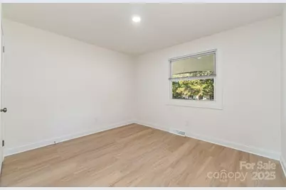 2427 Danforth Lane, Charlotte, NC 28208 - Photo 18