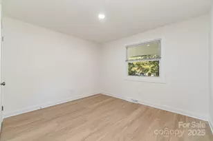 2427 Danforth Ln, Charlotte, NC 28208 - Photo 18