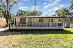 2427 Danforth Ln, Charlotte, NC 28208 - Photo 2