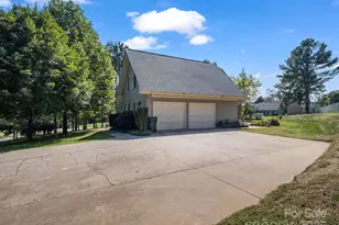 130 Briarwood Dr, Rutherfordton, NC 28139 - Photo 38