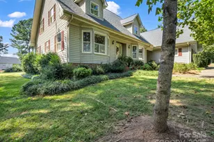 130 Briarwood Dr, Rutherfordton, NC 28139 - Photo 2