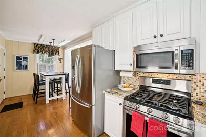 311 W 6th Avenue, Gastonia, NC 28052 - Photo 10