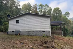 623 Shadowood Dr, Spruce Pine, NC 28777 - Photo 2