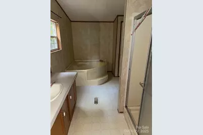 623 Shadowood Drive, Spruce Pine, NC 28777 - Photo 10