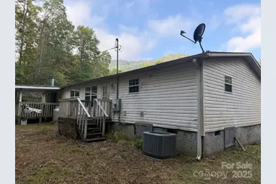 623 Shadowood Drive, Spruce Pine, NC 28777 - Photo 4