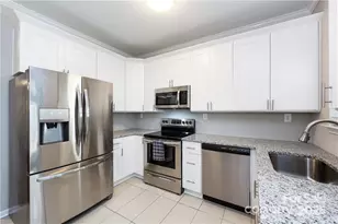 1265 E Woodlawn Rd, Charlotte, NC 28209 - Photo 10