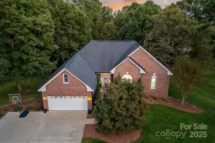 11 Greenway Dr, Granite Falls, NC 28630 - Photo 4