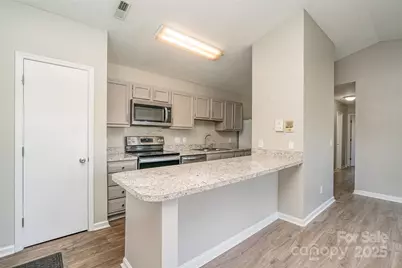 6165 Meadow Rose Lane, Charlotte, NC 28215 - Photo 12