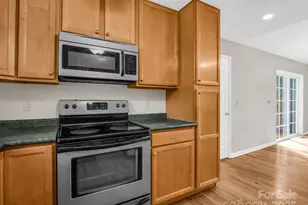 10 Cotton Creek Cir, Black Mountain, NC 28711 - Photo 16