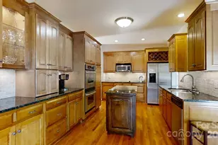 2400 Carriage Ln, Lincolnton, NC 28092 - Photo 10