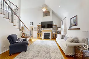 2400 Carriage Ln, Lincolnton, NC 28092 - Photo 8