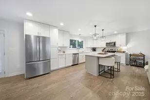 3734 Dunwoody Dr, Charlotte, NC 28215 - Photo 10