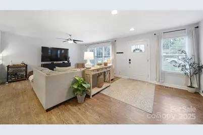 3734 Dunwoody Drive, Charlotte, NC 28215 - Photo 6