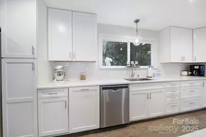 3734 Dunwoody Drive, Charlotte, NC 28215 - Photo 12