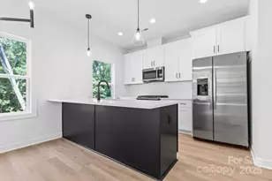 3960 Hager Dr, Charlotte, NC 28208 - Photo 4