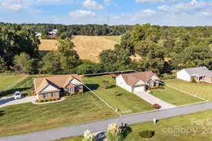 79 Rachels Ln, Taylorsville, NC 28681 - Photo 4