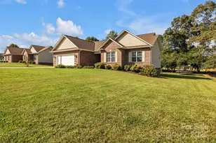 79 Rachels Ln, Taylorsville, NC 28681 - Photo 2