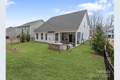 141 Rhuidean Court, Troutman, NC 28166 - Photo 6