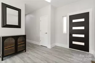 3008 Cricketeer Dr, Charlotte, NC 28216 - Photo 12