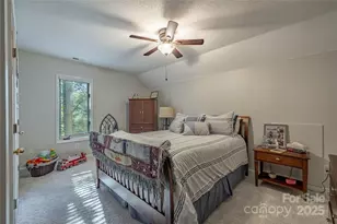 316 Players Ridge Rd, Hickory, NC 28601 - Photo 38