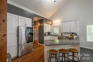 316 Players Ridge Rd, Hickory, NC 28601 - Photo 22