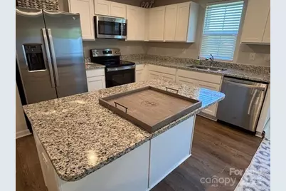 1532 39th Avenue Loop NE #5, Hickory, NC 28601 - Photo 4