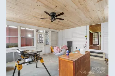 505 E Main Street, Burnsville, NC 28714 - Photo 22